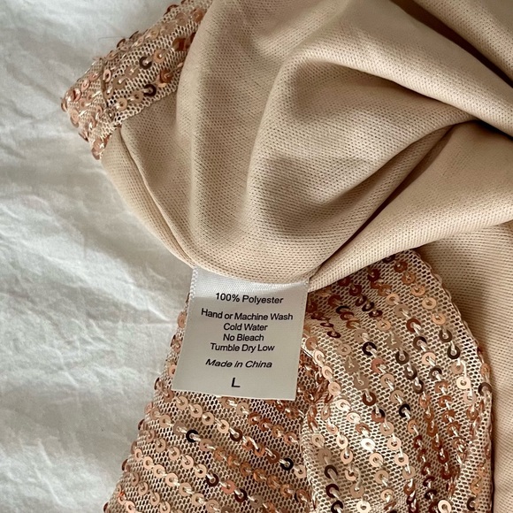 Lucy In The Sky | Gold Melina Sequin Bodycon Dress - Picture 6 of 8